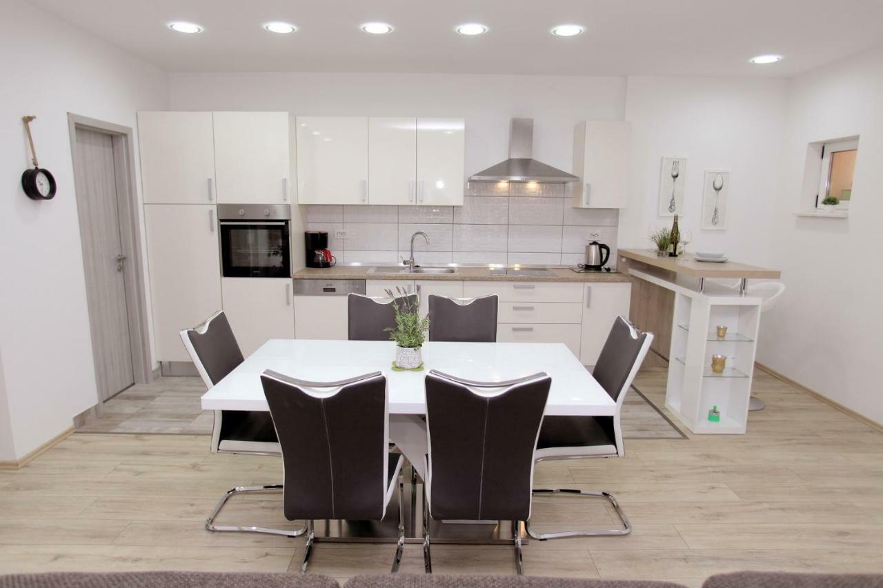 Apartments Viki تروغير المظهر الخارجي الصورة