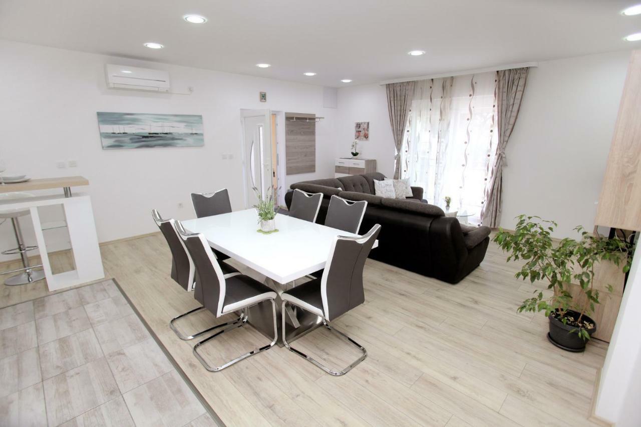 Apartments Viki تروغير المظهر الخارجي الصورة