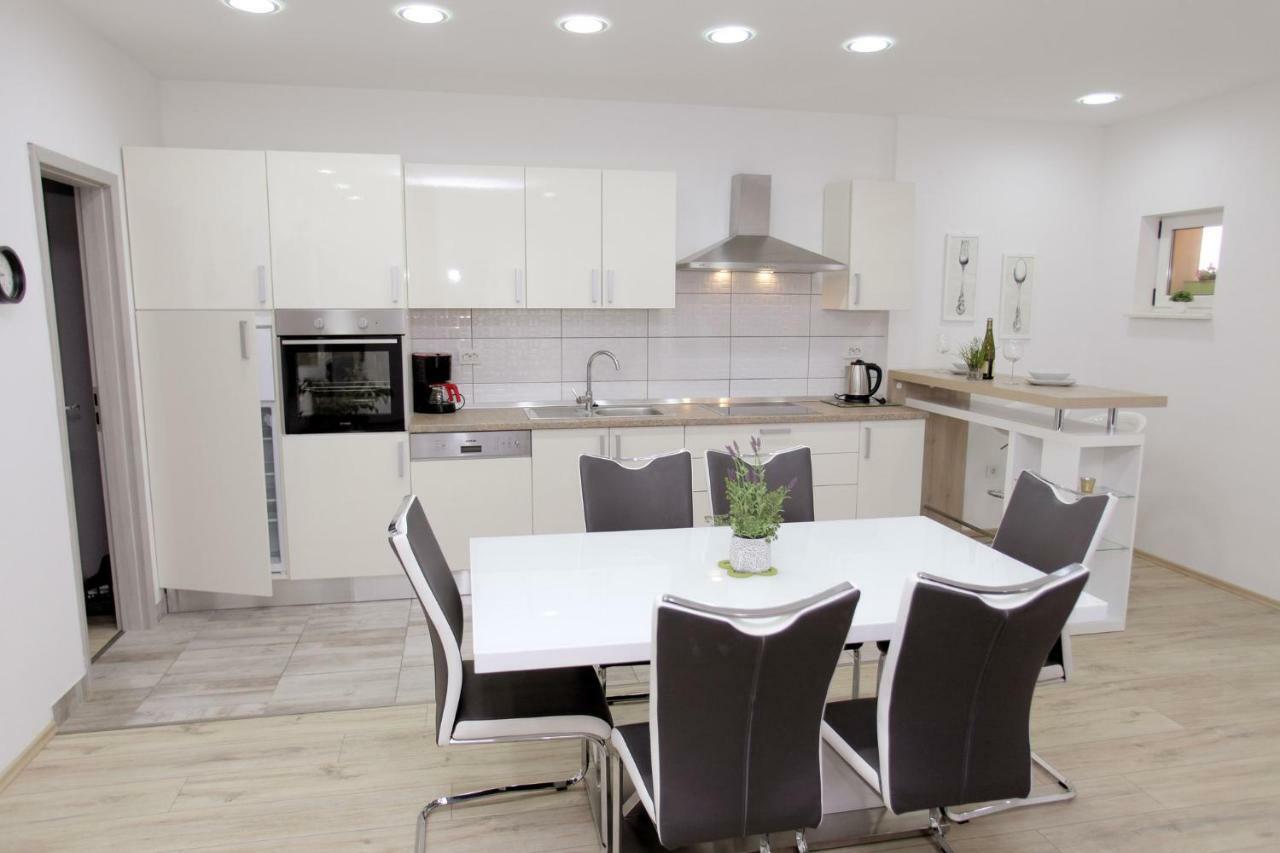 Apartments Viki تروغير المظهر الخارجي الصورة