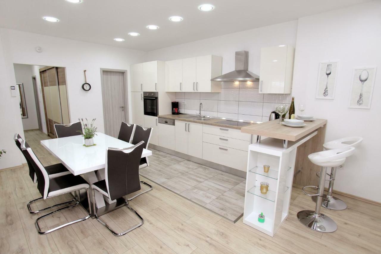 Apartments Viki تروغير المظهر الخارجي الصورة